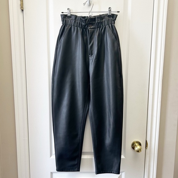 Zara Women's Black Faux Leather Baggy High-Waisted Paperbag Trouser Pants Size 2 - Picture 4 of 16